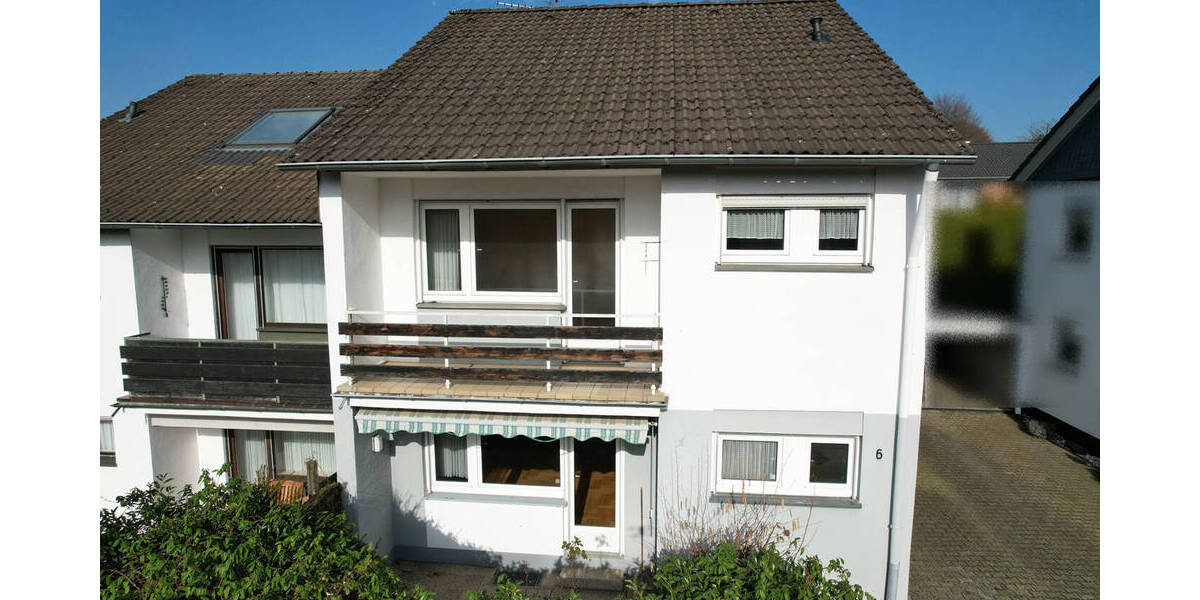 Doppelhaushälfte Odenthal / Blecher Blecher - 4 Zimmer, 111 m&sup2;, 359.000&euro; | Angebot:26017456