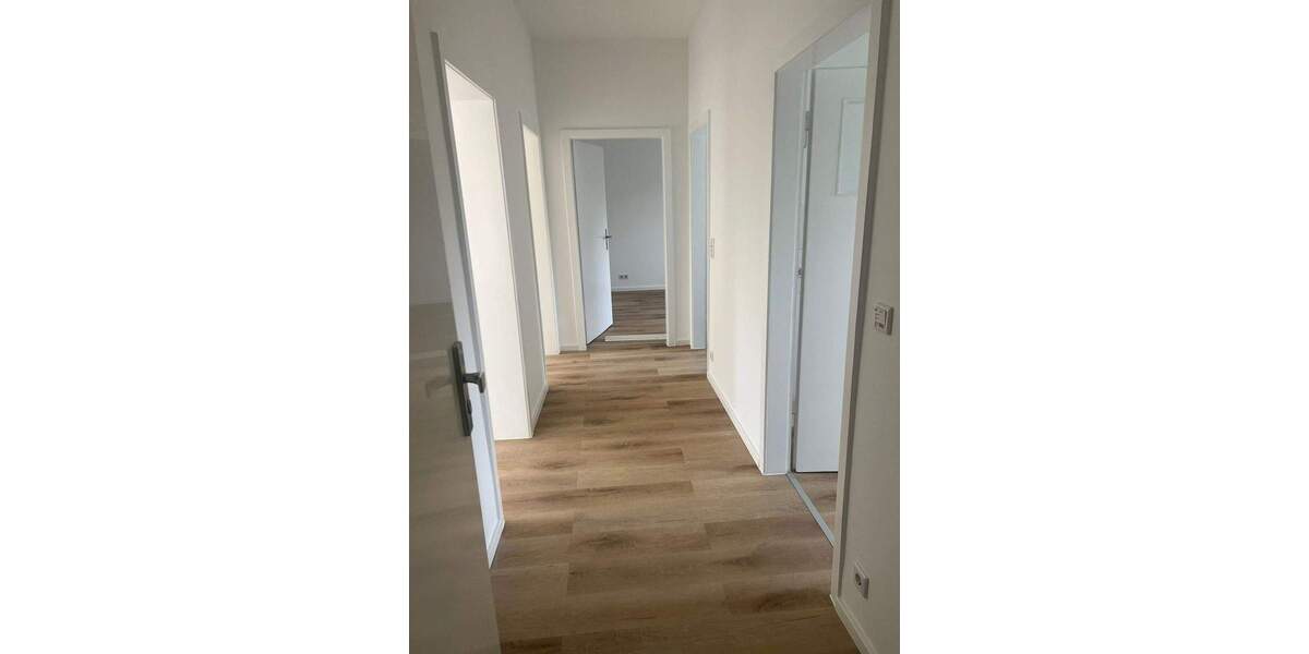 Etagenwohnung Neuss Innenstadt - 3 Zimmer, 72 m&sup2;, 925&euro; | Angebot:26190149