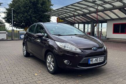 Ford Fiesta 98.000 km 4.199 &euro; Langenfeld 40764
