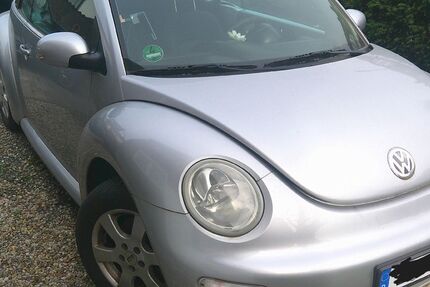 VW Beetle 153.000 km 2.699 &euro; Düsseldorf 40237