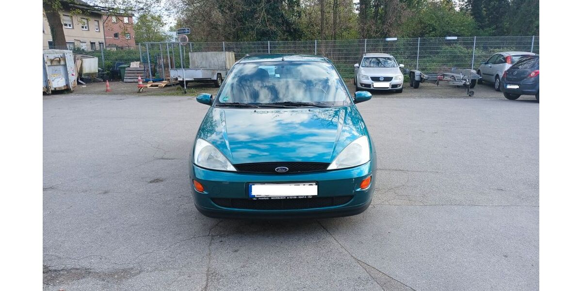 Ford Focus 142.000 km 1.690 &euro; Ratingen 40878