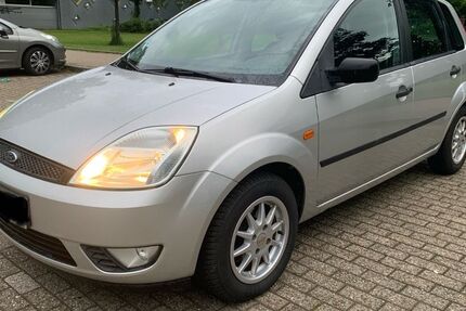 Ford Fiesta 78.200 km 3.480 &euro; Heiligenhaus 42579