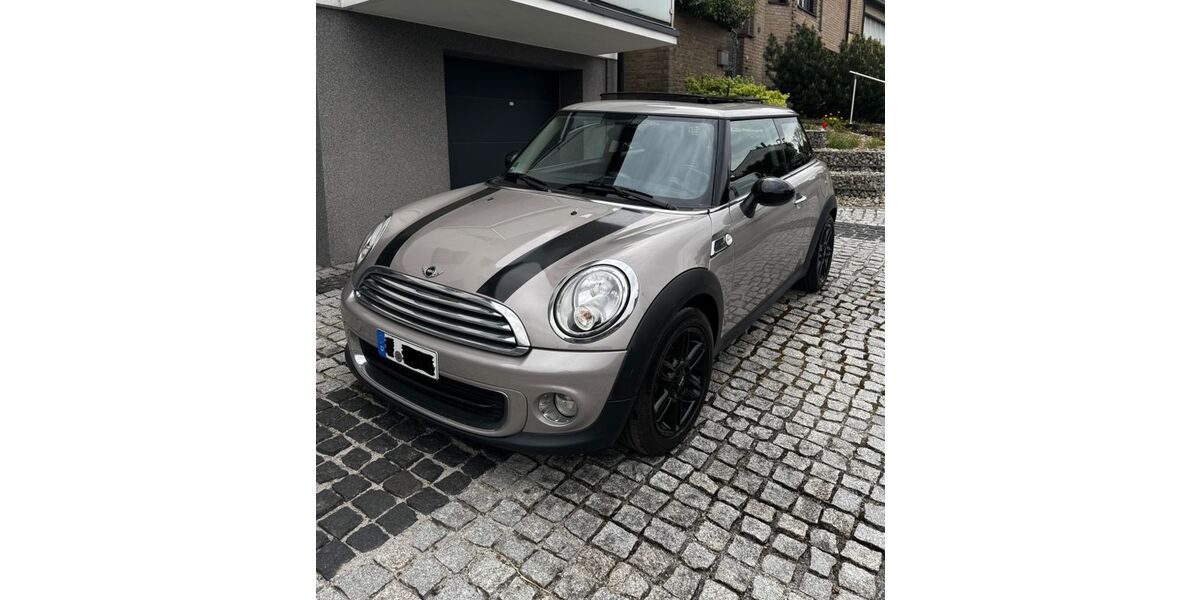Mini ONE 163.000 km 5.299 &euro; Wuppertal 42369