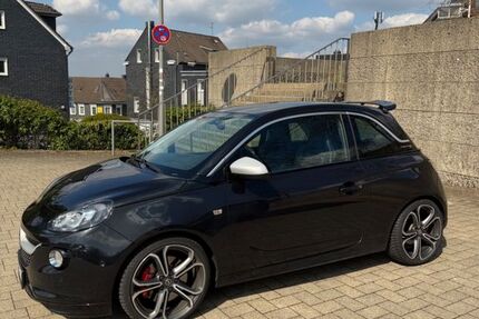 Opel Adam 92.700 km 12.900 &euro; Wermelskirchen 42929