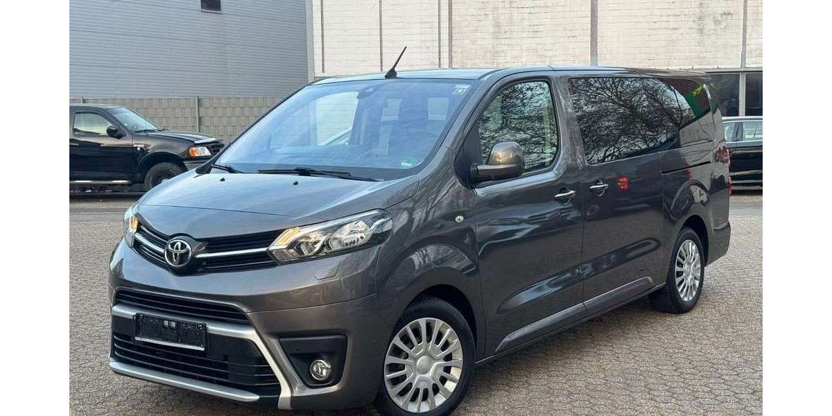 Toyota Proace 139.000 km 24.800 &euro; Düsseldorf 40233