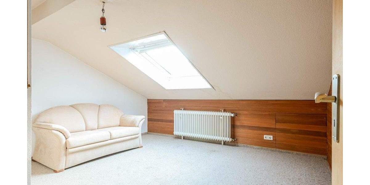 Mehrfamilienhaus, Wohnhaus Leverkusen Lützenkirchen - 6 Zimmer, 146 m&sup2;, 550.000&euro; | Angebot:25822680