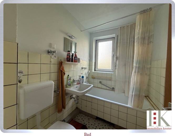 Etagenwohnung Neuss Vogelsang - 3 Zimmer, 68 m&sup2;, 99.900&euro; | Angebot:26161883