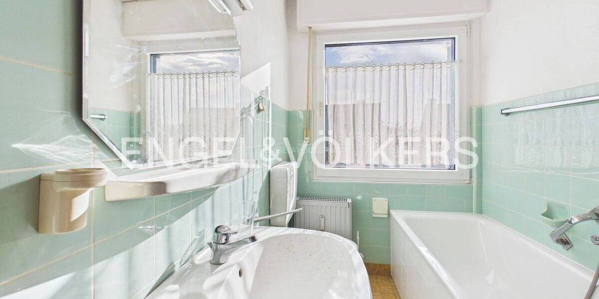 Reihenendhaus Willich Schiefbahn - 7 Zimmer, 193 m&sup2;, 375.000&euro; | Angebot:26247754