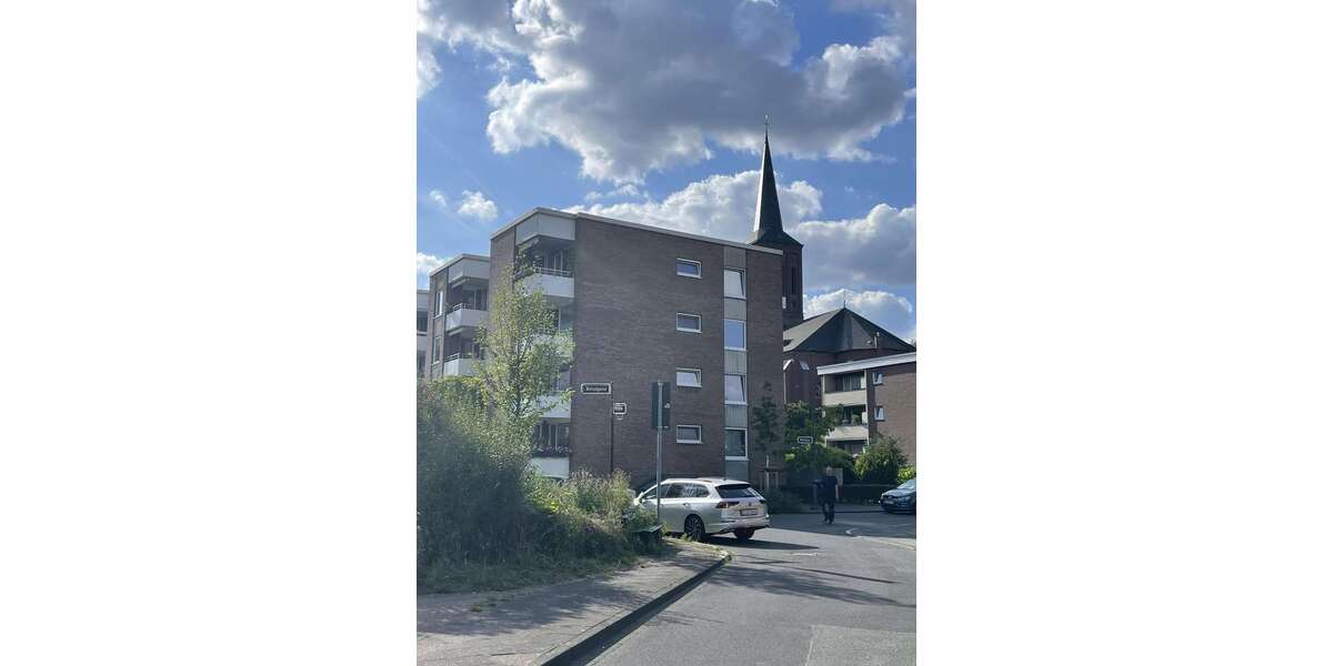 Etagenwohnung Düsseldorf Heerdt - 4 Zimmer, 100 m&sup2;, 1.750&euro; | Angebot:27246461