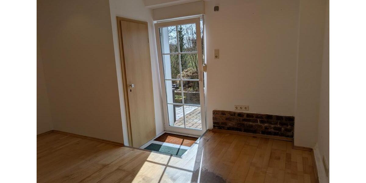 Maisonettenwohnung Wuppertal Gemarkung Nächstebreck - 2 Zimmer, 120 m&sup2;, 1.200&euro; | Angebot:25959347