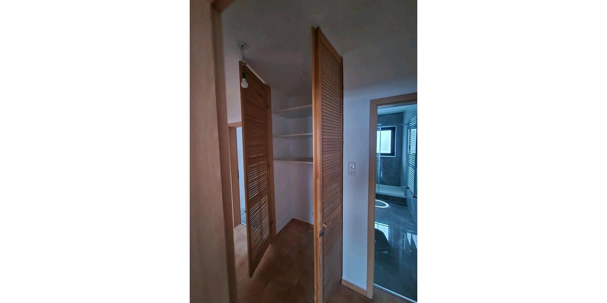 Etagenwohnung Köln Innenstadt - 3 Zimmer, 69 m&sup2;, 1.170&euro; | Angebot:24432125