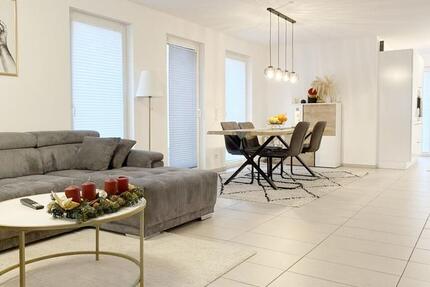 Wohnung Langenfeld (Rheinland) - 3 Zimmer, 111 m&sup2;, 1.550&euro; | Angebot:24600343