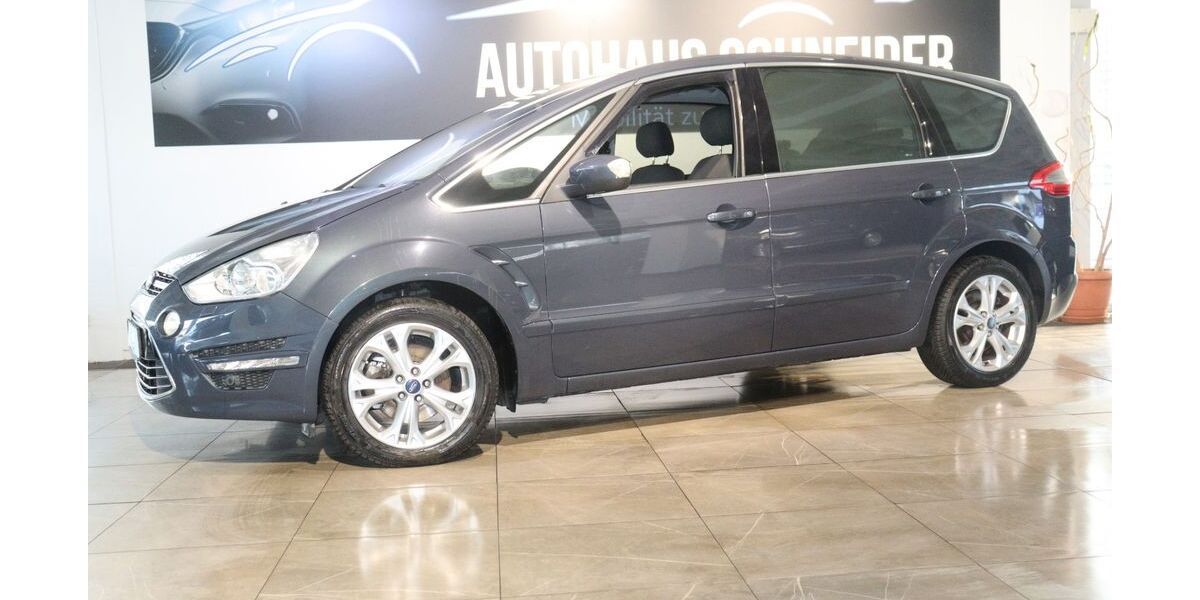 Ford S-Max 151.643 km 8.200 &euro; Ratingen 40880