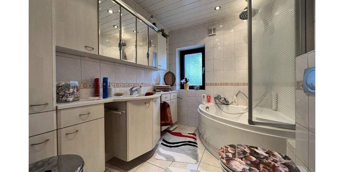 Mehrfamilienhaus, Wohnhaus Leichlingen - 8 Zimmer, 197 m&sup2;, 399.000&euro; | Angebot:25779473