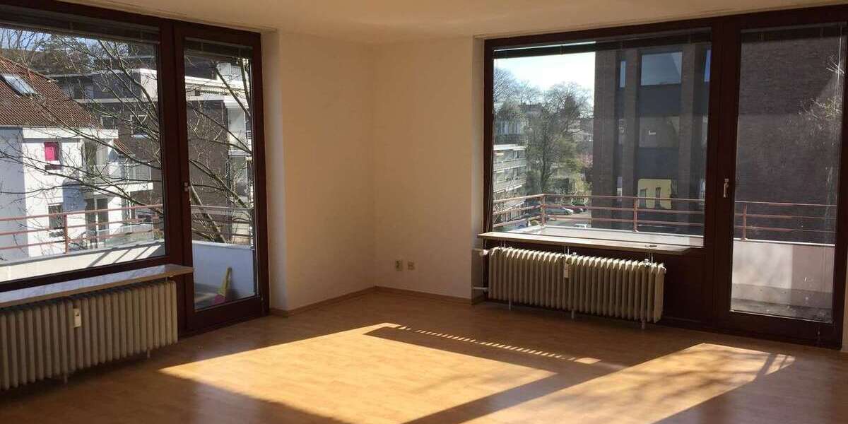 Etagenwohnung Düsseldorf Stadtbezirk 8 - 2 Zimmer, 74 m&sup2;, 1.200&euro; | Angebot:27032105