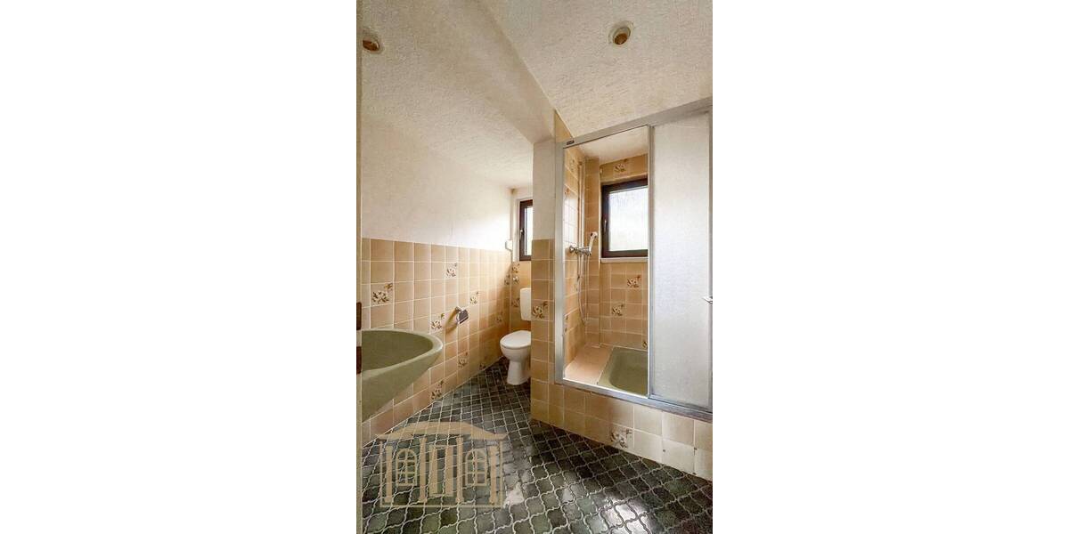 Einfamilienhaus Wuppertal Elberfeld - 6 Zimmer, 153 m&sup2;, 325.000&euro; | Angebot:26117442