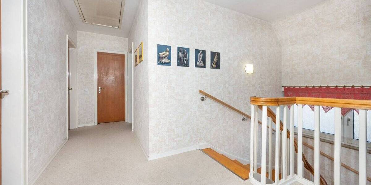 Einfamilienhaus Heiligenhaus Mitte - 7 Zimmer, 170 m&sup2;, 580.000&euro; | Angebot:25679812