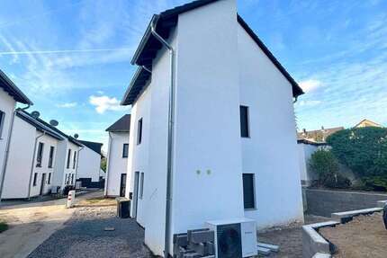 Haus Solingen Aufderhöhe - 4 Zimmer, 98 m&sup2;, 439.000&euro; | Angebot:22965414