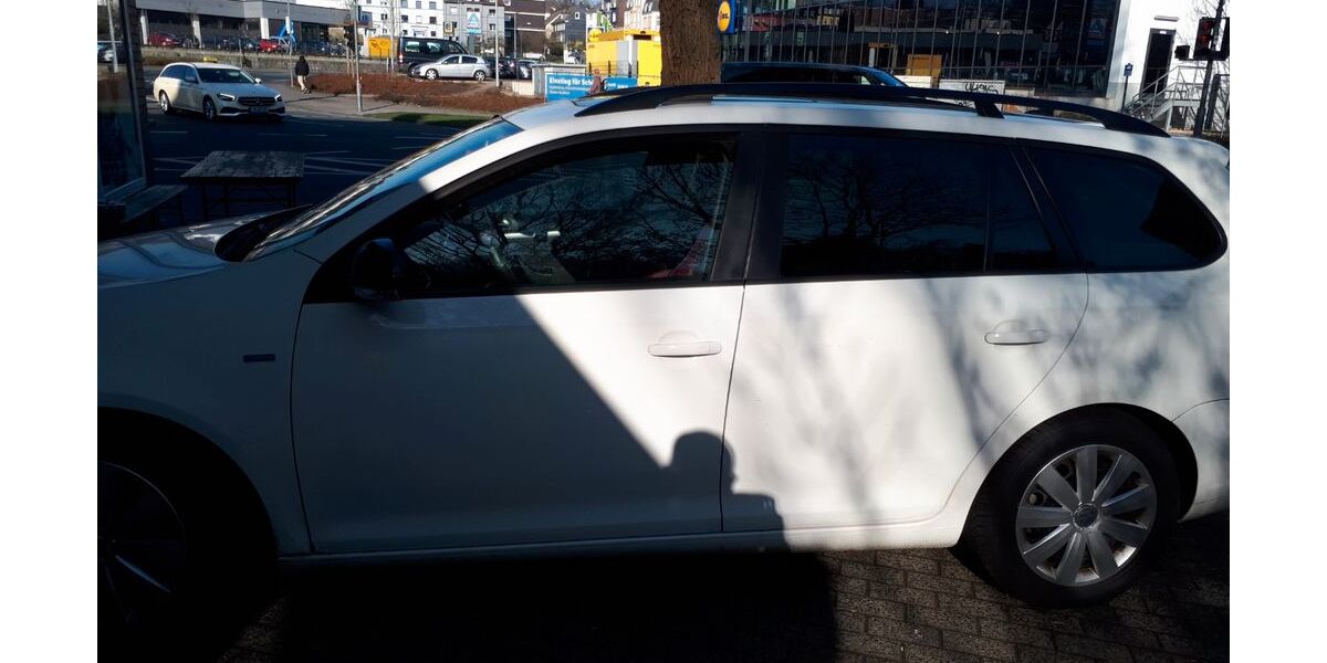 VW Golf 216.000 km 5.500 &euro; Wuppertal 42228