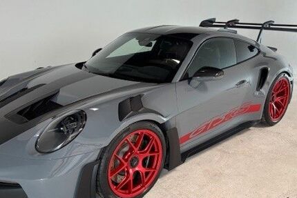 Porsche 992 2.850 km 334.000 &euro; Köln 50739