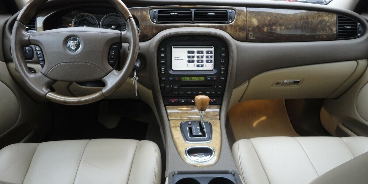 Jaguar S-Type 3.0 V6 Executive Autom Leder Navi Xenon 114.000 km 8.990 &euro; Neuss 41462
