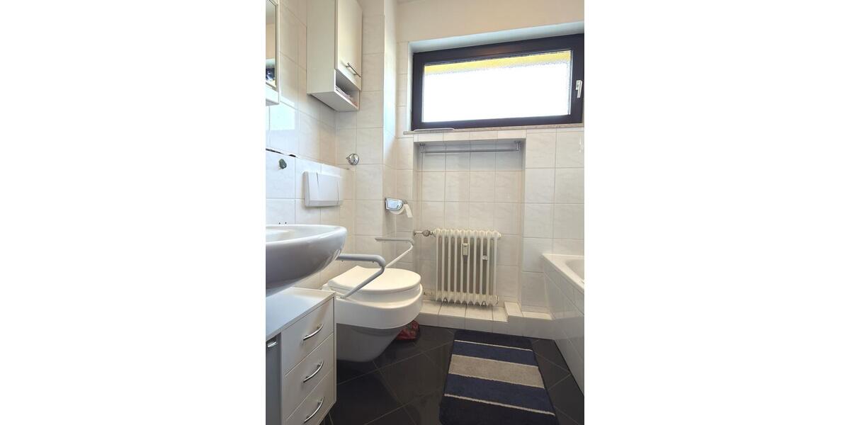 Etagenwohnung Langenfeld (Rheinland) - 2 Zimmer, 49 m&sup2;, 580&euro; | Angebot:25131707