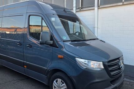 Mercedes-Benz Sprinter 177.000 km 10.250 &euro; Köln 51149