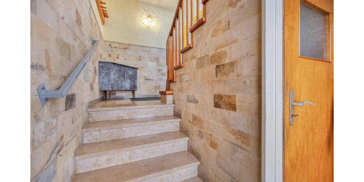 Mehrfamilienhaus, Wohnhaus Solingen Gräfrath - 9 Zimmer, 185 m&sup2;, 495.000&euro; | Angebot:26277372