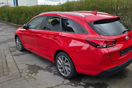 Hyundai i30 136.582 km 10.999 &euro; Solingen 42699