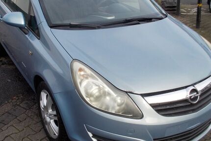 Opel Corsa 142.000 km 1.250 &euro; Düsseldorf 40233