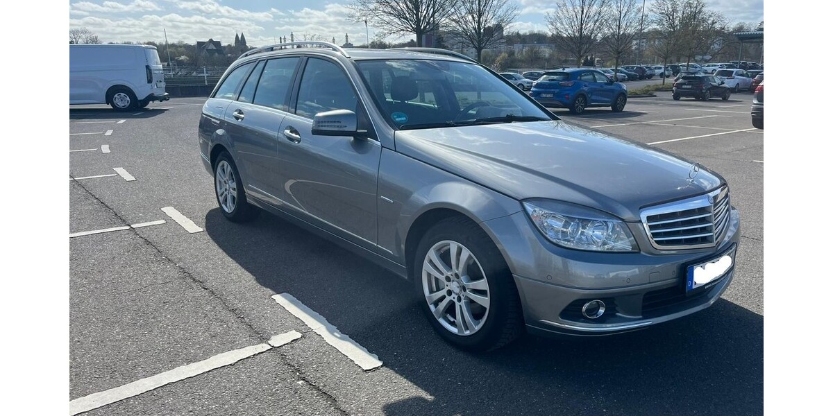 Mercedes-Benz C 230 166.000 km 8.200 &euro; Köln 50667