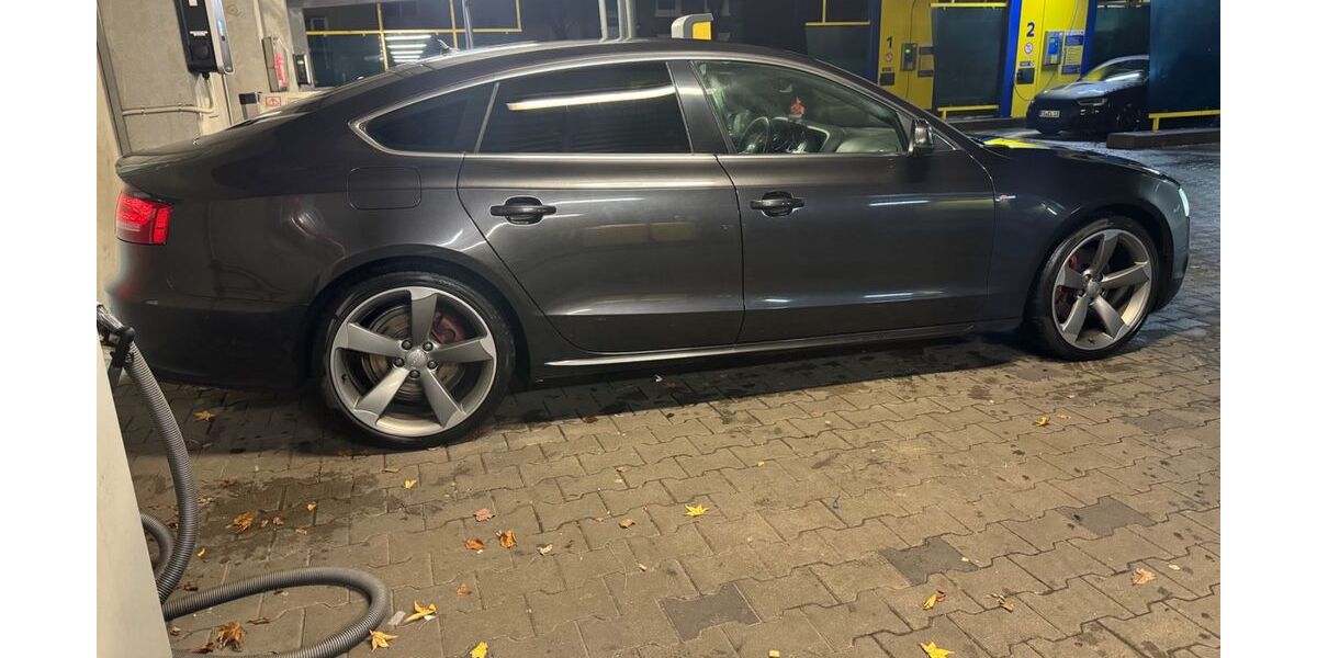 Audi A5 225.000 km 10.600 &euro; remscheid 42899