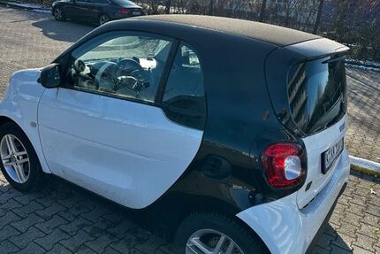 Smart ForTwo 26.500 km 9.200 &euro; Köln 51149