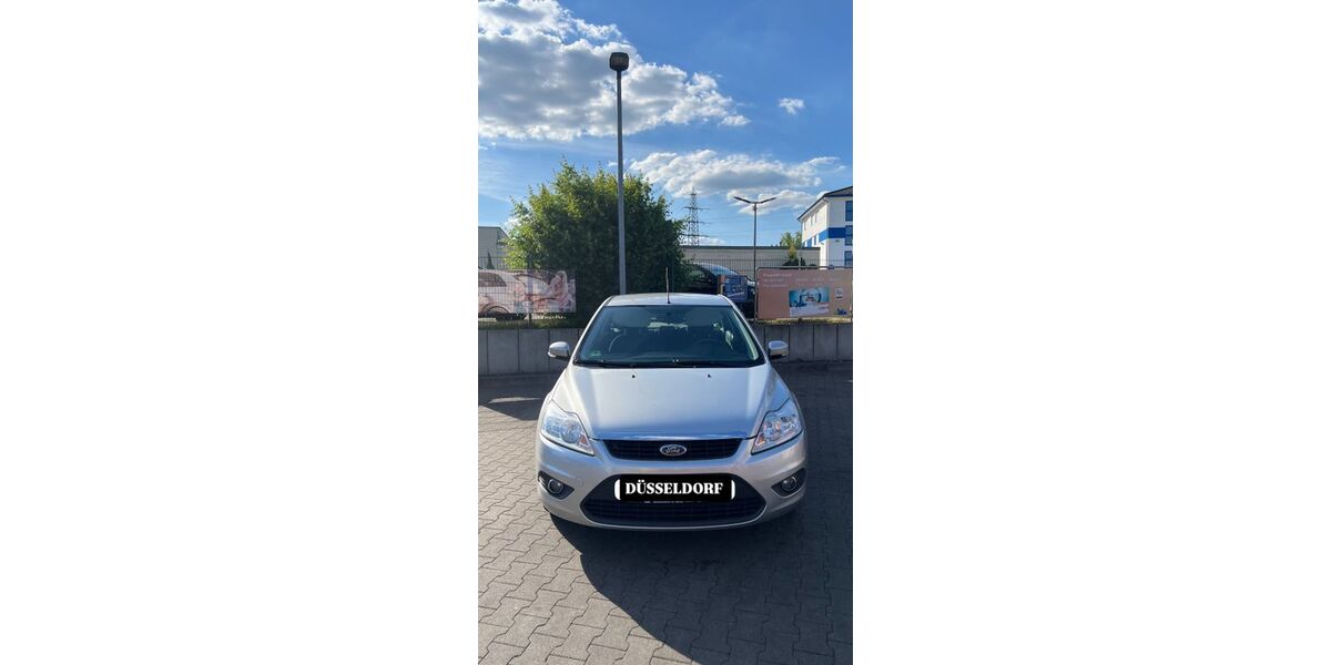 Ford Focus 112.000 km 3.250 &euro; Düsseldorf 40472