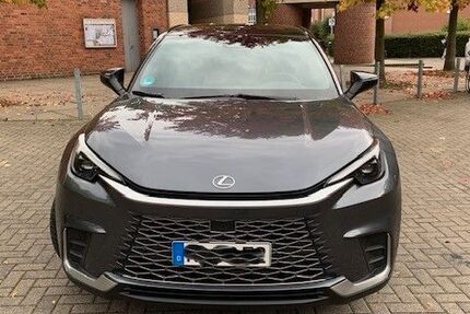 Lexus LBX 15.700 km 28.700 &euro; Köln 50765