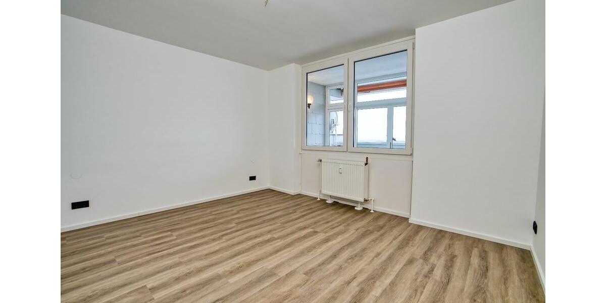 Etagenwohnung Leverkusen Bürrig - 3 Zimmer, 98 m&sup2;, 1.290&euro; | Angebot:25484213