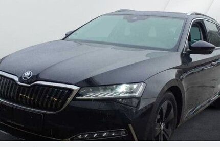 Skoda Superb 1.559 km 28.390 &euro; Remscheid 42857