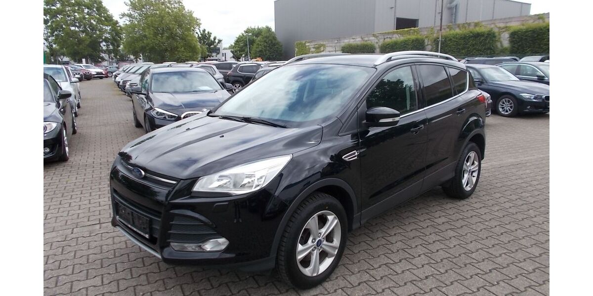 Ford Kuga 126.517 km 9.200 &euro; Willich 47877