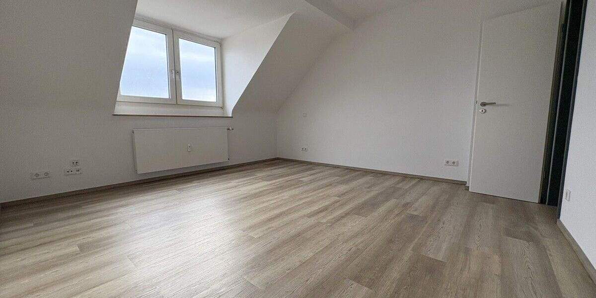 Etagenwohnung Düsseldorf Bilk - 2 Zimmer, 60 m&sup2;, 800&euro; | Angebot:25708238