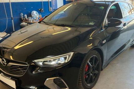 Opel Insignia 98.000 km 19.000 &euro; Düsseldorf 40233