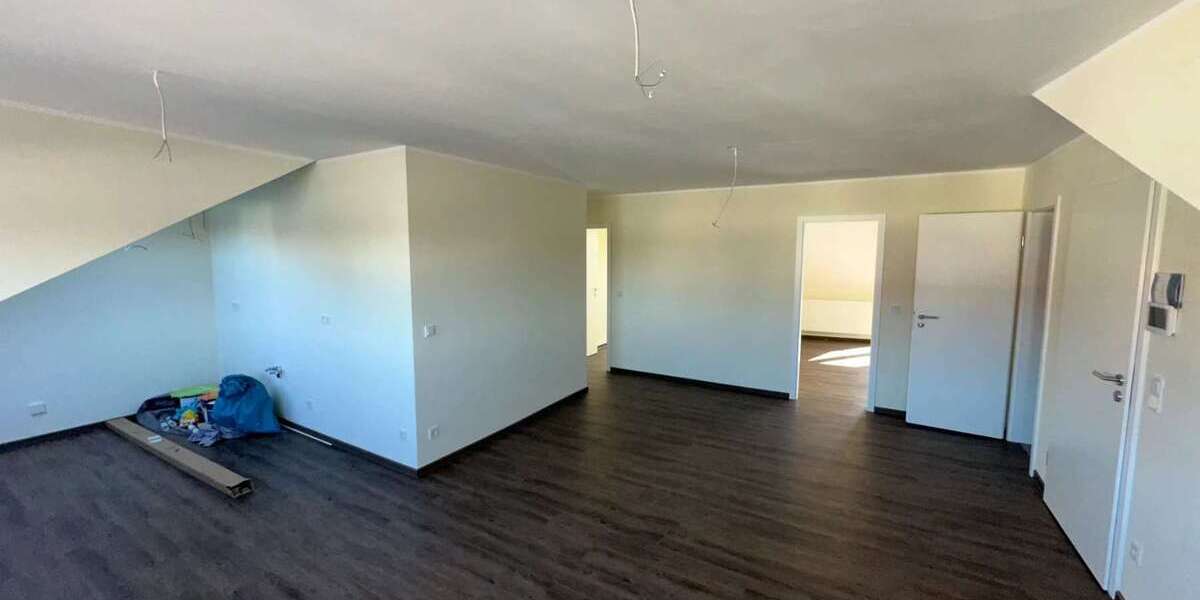 Etagenwohnung Köln Nippes - 4 Zimmer, 100 m&sup2;, 1.900&euro; | Angebot:26268072