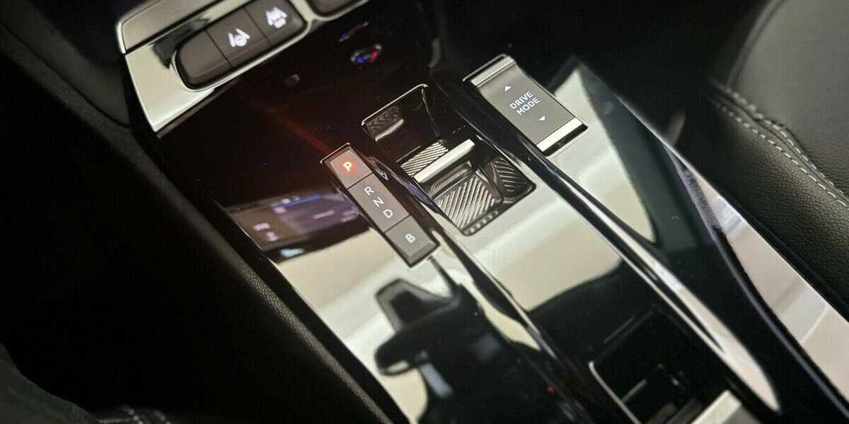 Opel Mokka-e Ultimate, Navi Pro, LED-Matrix-Licht, Kame 9.500 km 26.980 &euro; HAAN 42781