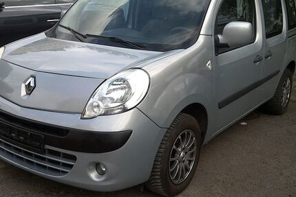 Renault Kangoo 128.000 km 4.900 &euro; Mülheim-Speldorf 45478
