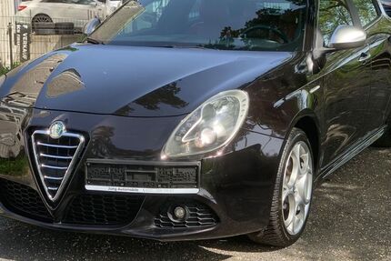 Alfa Romeo Giulietta 180.000 km 4.999 &euro; Köln 51107