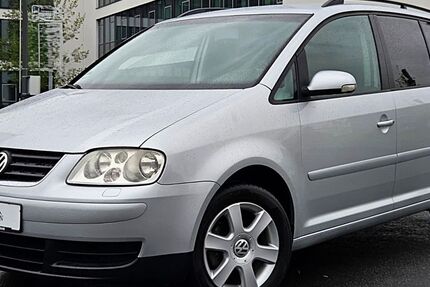 VW Touran 230.000 km 4.900 &euro; Köln (Ostheim) 51107