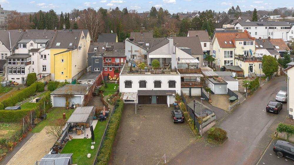 Mehrfamilienhaus, Wohnhaus Bergisch Gladbach Heidkamp - 7 Zimmer, 173 m&sup2;, 830.000&euro; | Angebot:25686490