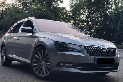 Skoda Superb 142.665 km 22.500 &euro; Velbert 42553