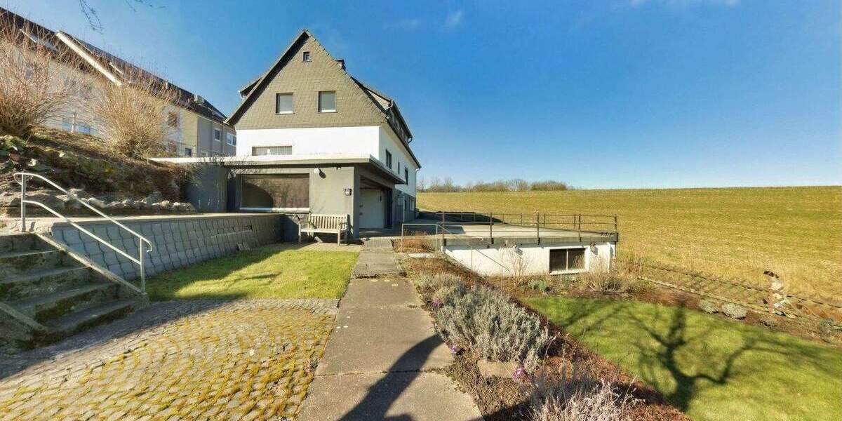 Einfamilienhaus Wülfrath Düssel - 7 Zimmer, 140 m&sup2;, 490.000&euro; | Angebot:25801915