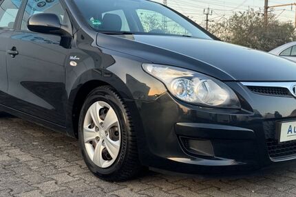 Hyundai i30 166.800 km 3.990 &euro; Köln 50858