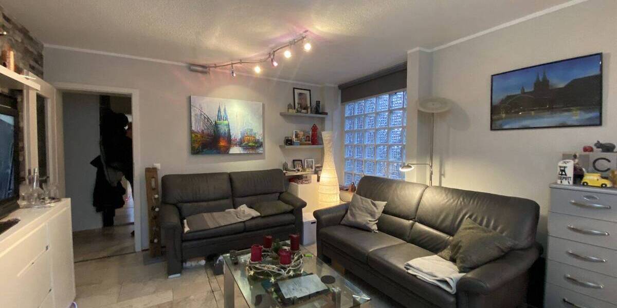 Etagenwohnung Köln Holweide - 2 Zimmer, 50 m&sup2;, 149.000&euro; | Angebot:26160811